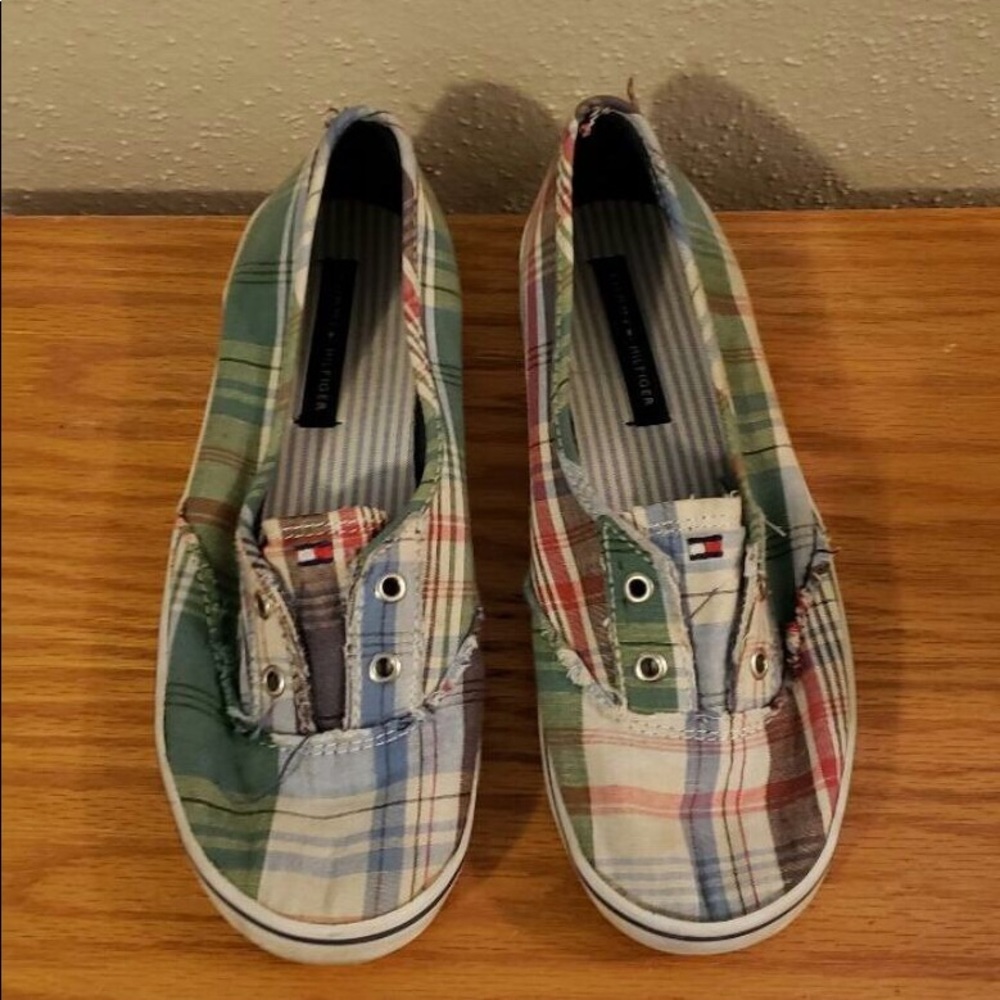 Tommy Slides